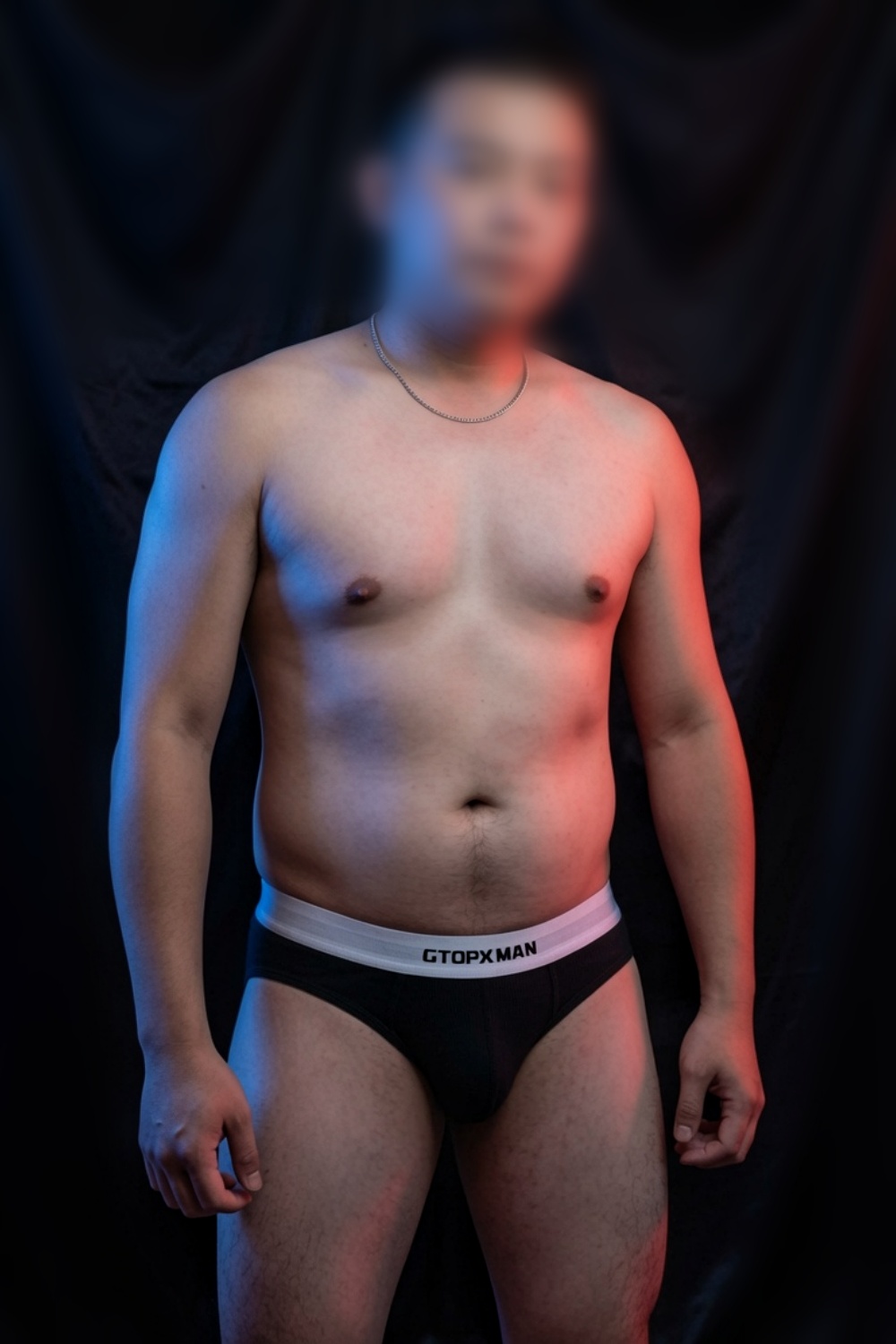 按摩師Masseur